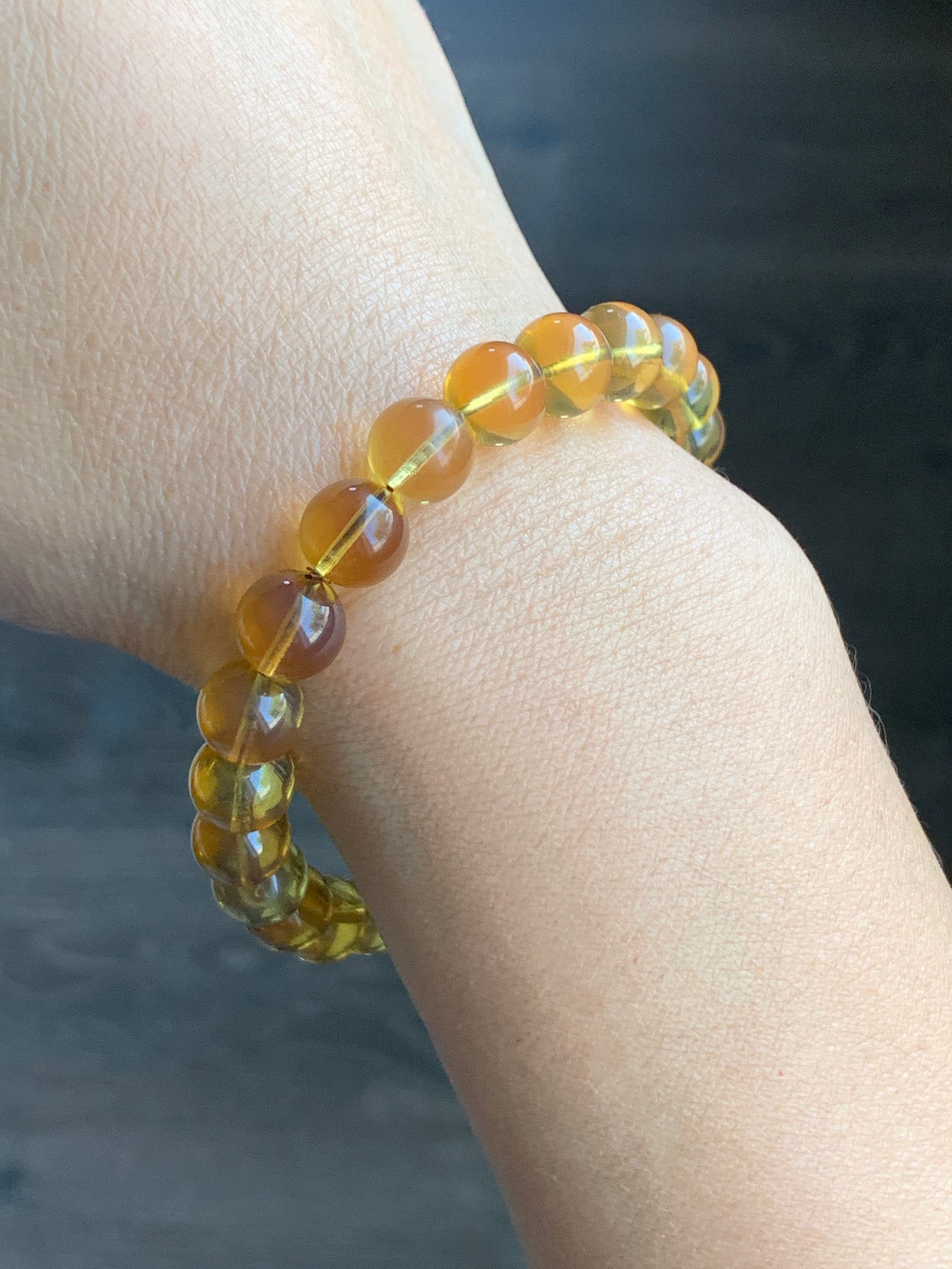 Natural Burmese Blue Amber Round Beads Beaded Bracelet Stretchy 8.5mm 7.75” 8g 天然缅甸蓝珀圆珠手串