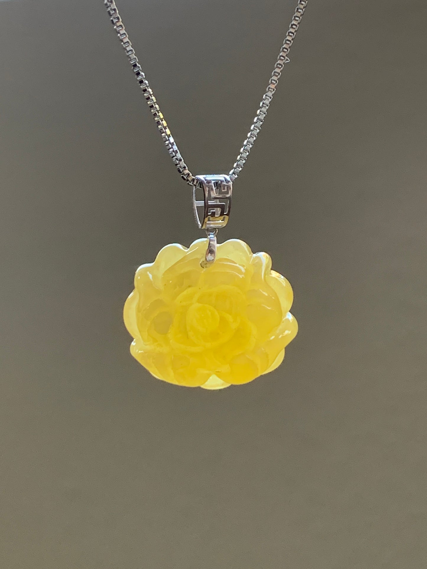 Natural Genuine Honeybee Wax Amber Carved Peony Flower Pendant 18K White Gold