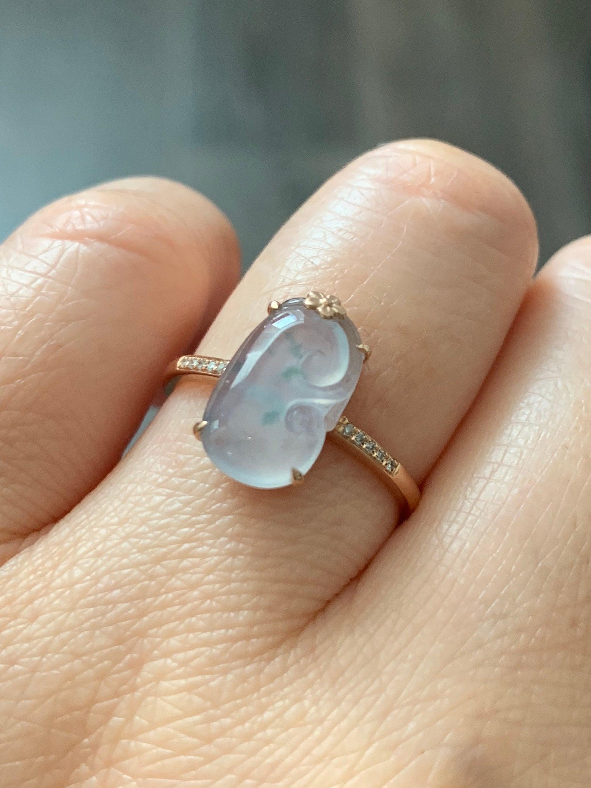 Certified Burmese Natural Garde A Premium Jadeite with Green Marbling Ruyi Ring Size 7 18K Rose Gold & Diamonds 天然缅甸翡翠正冰飘花如意钻石镶嵌戒指