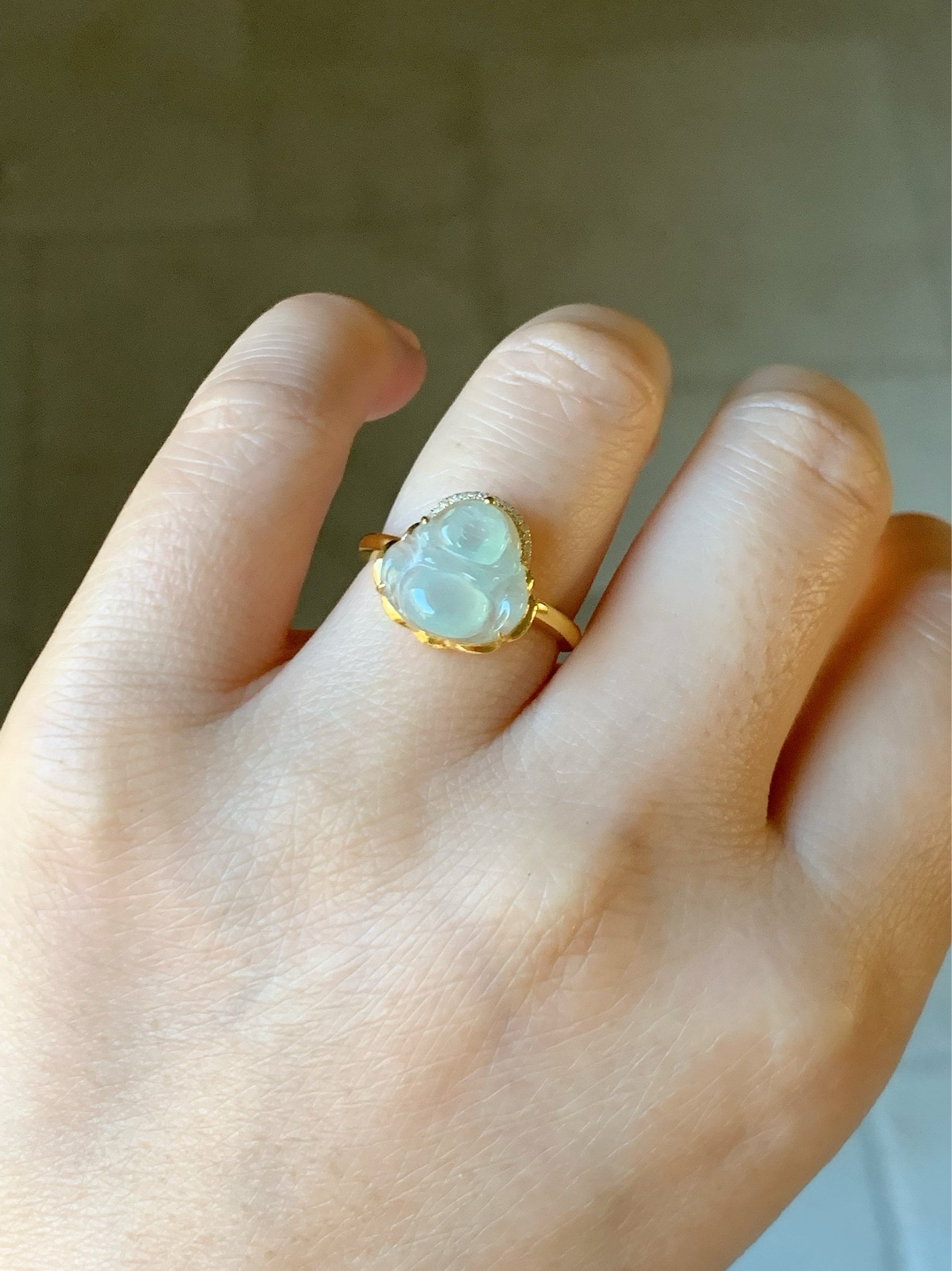 Certified Natural Burmese Premium Transparent Light Green Jadeite Buddha Ring 18K Yellow Gold & Diamonds Size 7 天然缅甸高冰起光晴底翡翠佛公18K钻石镶嵌戒指