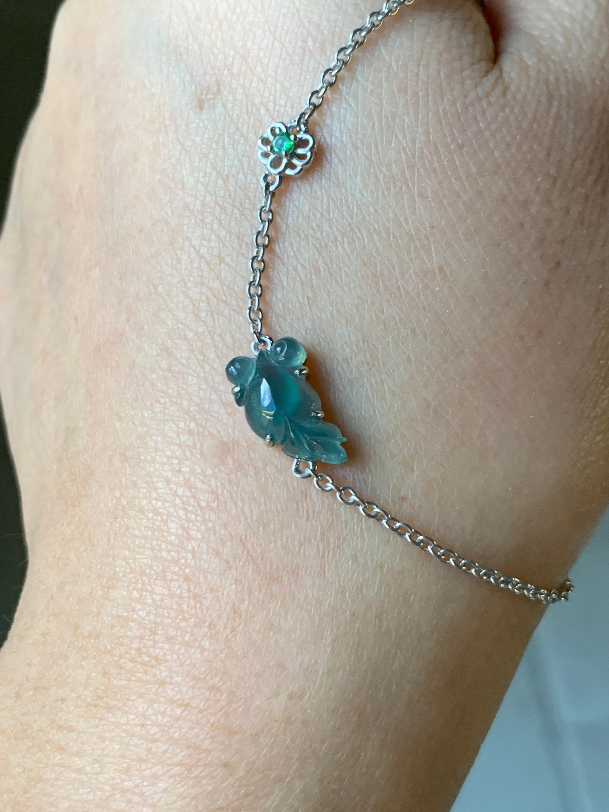 Certified Natural Guatemalan Highly Translucent Teal Blue Jadeite Carved Goldfish Bracelet S925 Sterling Silver adjustable 天然冰危蓝绿翡翠金鱼银镶手链