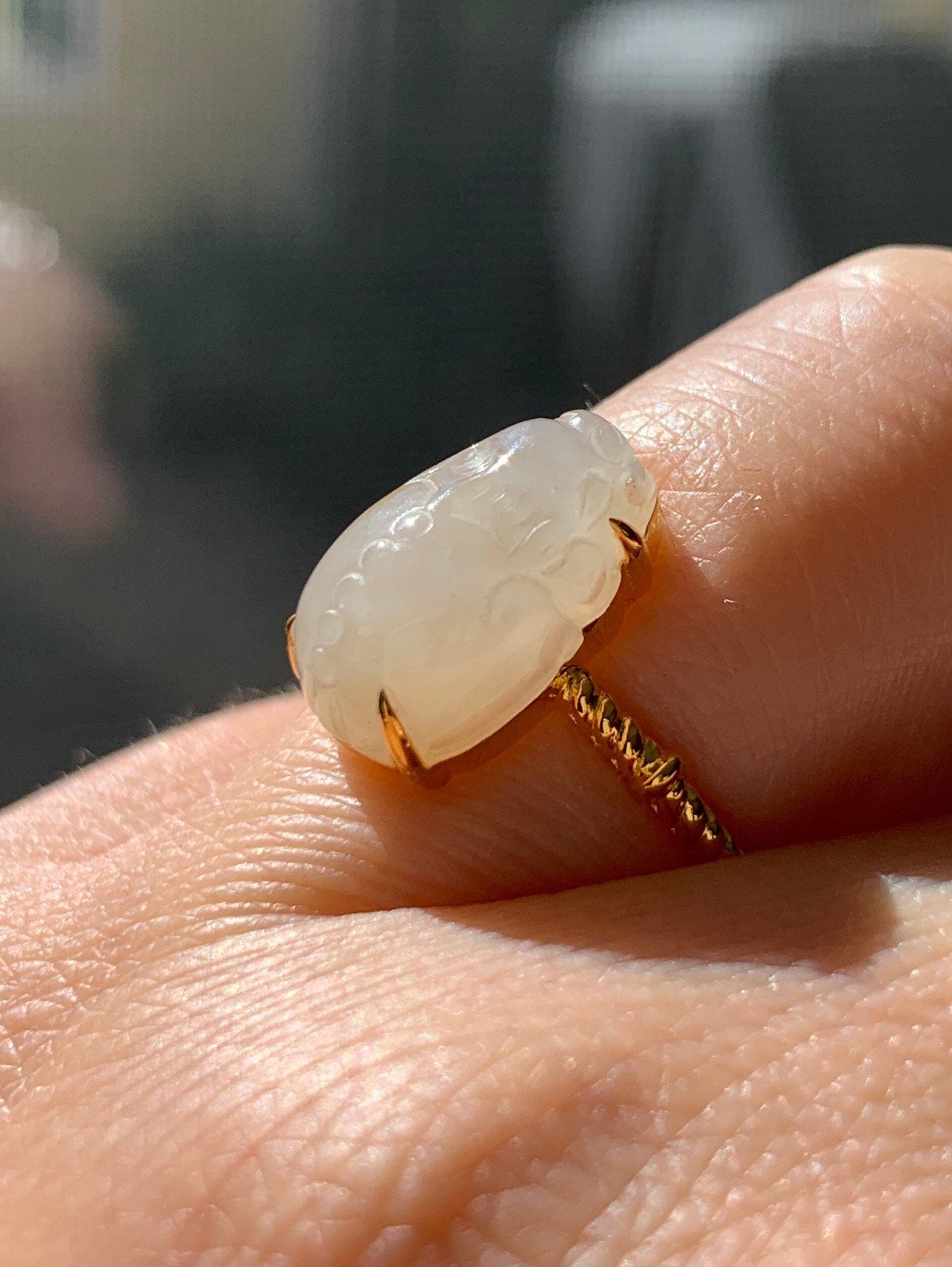 Certified Natural Burmese Icy Yellow Translucent and Gelatinous Jadeite Pixiu Ring Size 7 18K Yellow Gold 天然缅甸冰黄翡翠貔貅镶嵌戒指