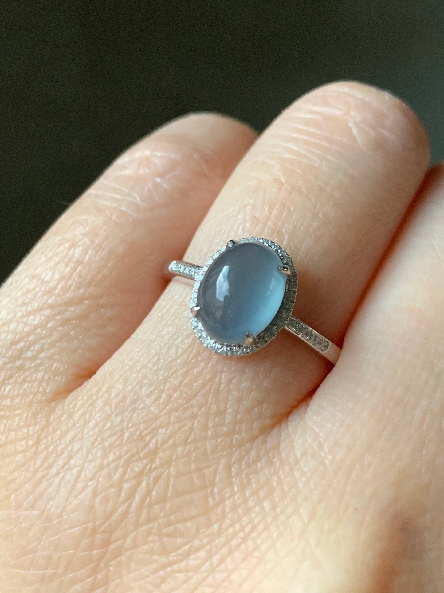 Certified Natural Guatemalan Premium Highly Translucent Icy Blue Jadeite Halo Style Ring 18K White Gold & Diamonds Size 7 天然正高冰危蓝水起光翡翠钻石镶嵌戒指