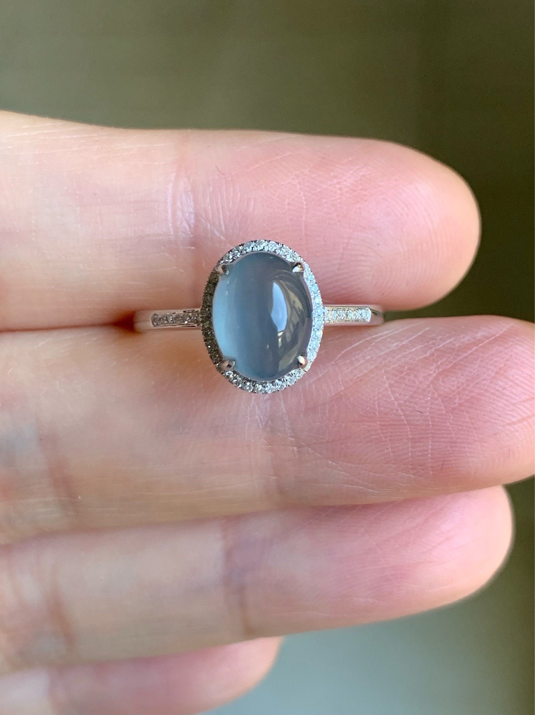 Certified Natural Guatemalan Premium Highly Translucent Icy Blue Jadeite Halo Style Ring 18K White Gold & Diamonds Size 7 天然正高冰危蓝水起光翡翠钻石镶嵌戒指