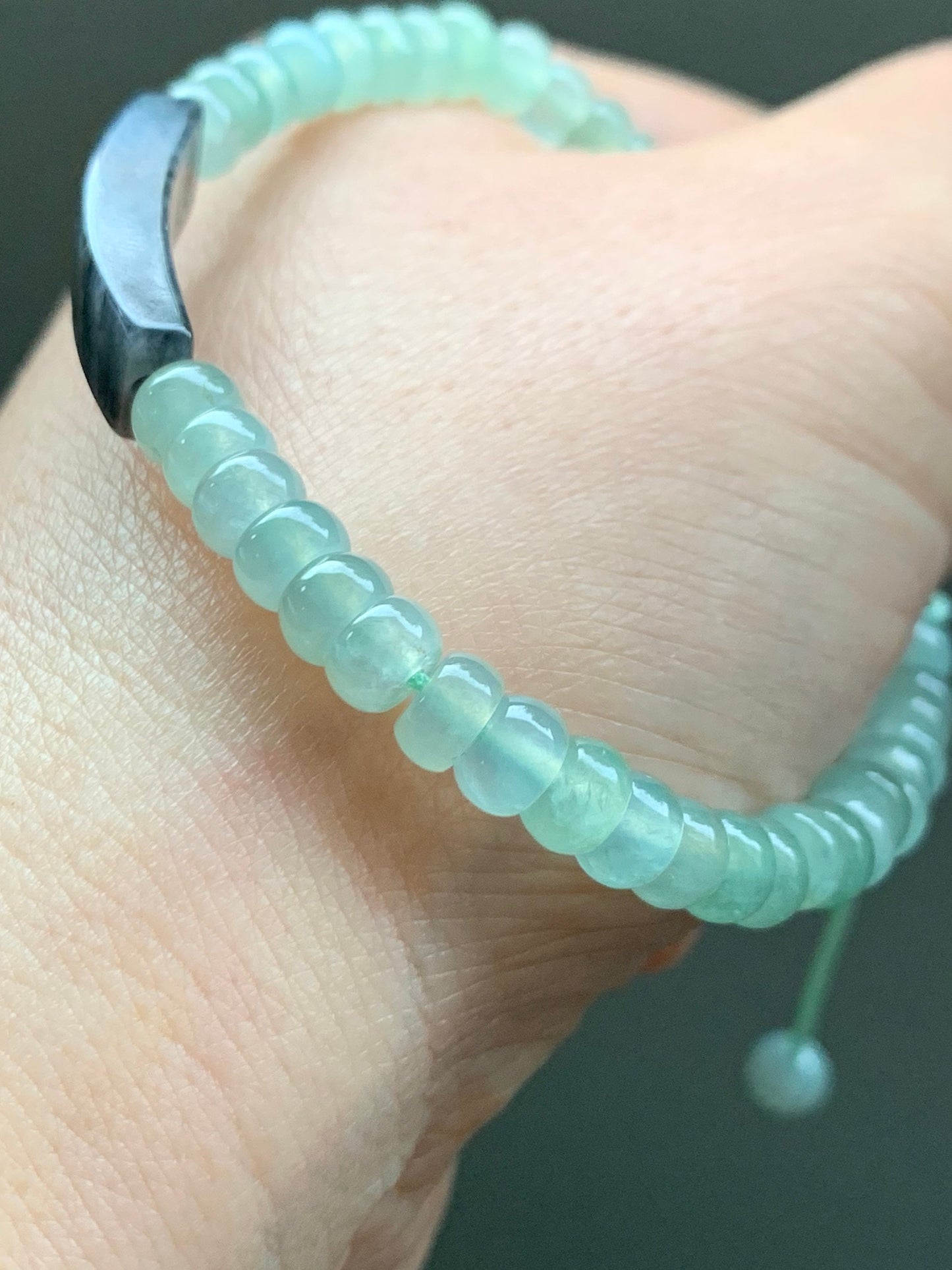 Natural Burmese Icy Highly Translucent Gelatinous Light Green Jadeite Flat Beads Wuji Jadeite Curved Bead Beaded Bracelet 7” 天然缅甸晴底翡翠算盘珠乌鸡手牌