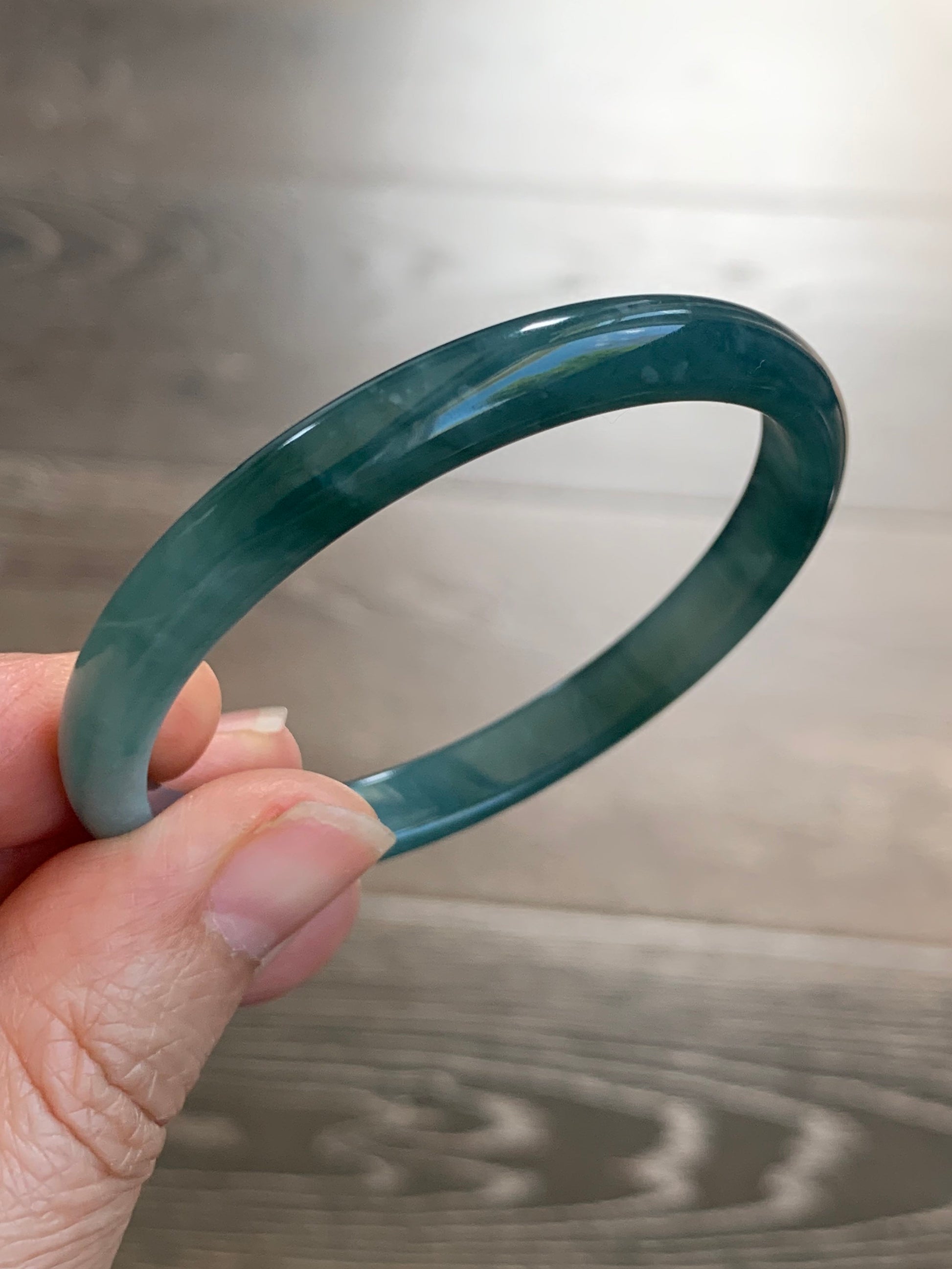 Certified Natural Guatemalan Icy Teal Blue Jadeite Bangle Bracelet 51.7mm 7x5mm 17.58 grams 天然危地马拉冰蓝水翡翠手镯 2691