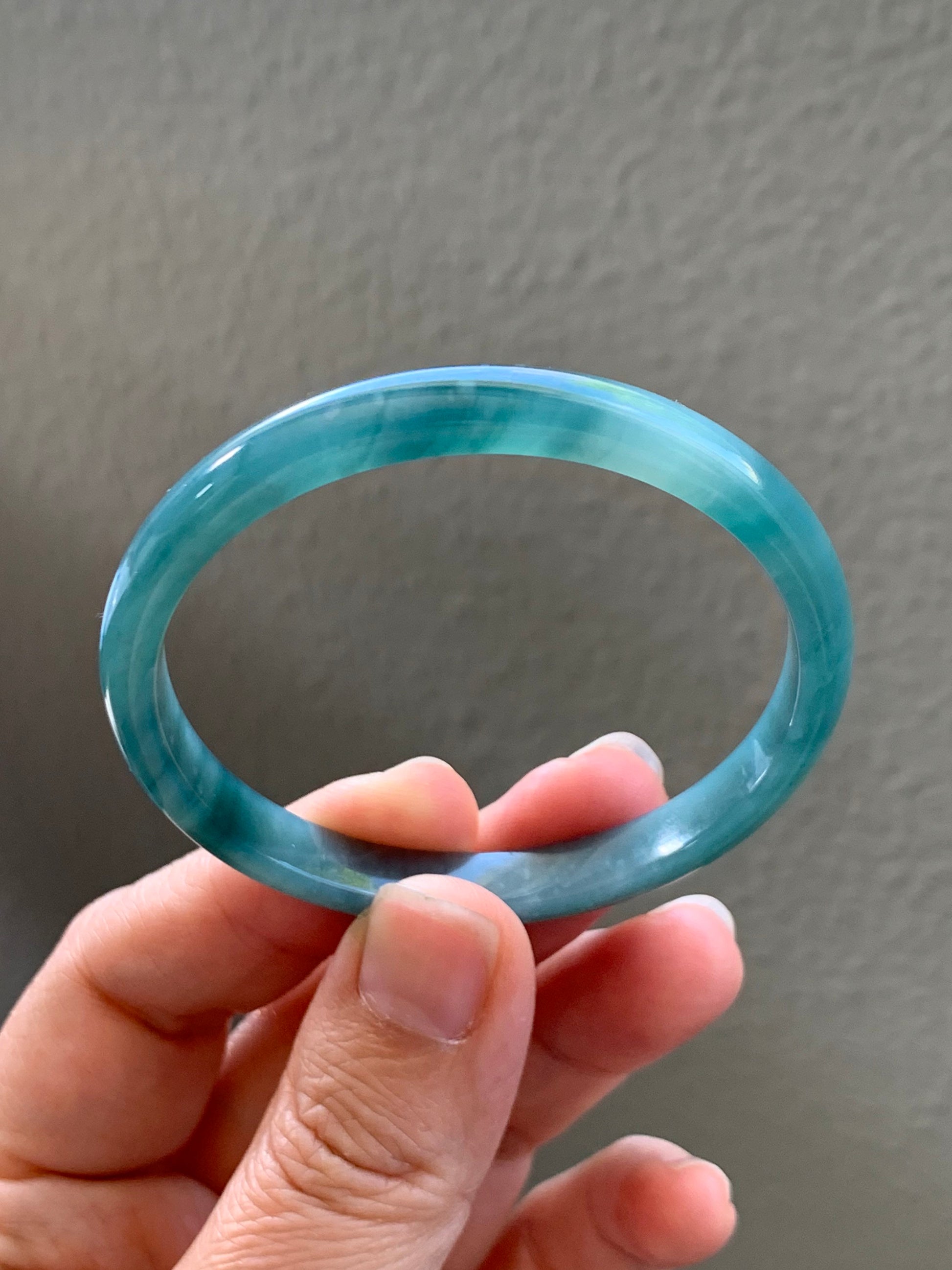 Certified Natural Guatemalan Icy Teal Blue Jadeite Bangle Bracelet 51.7mm 7x5mm 17.58 grams 天然危地马拉冰蓝水翡翠手镯 2691