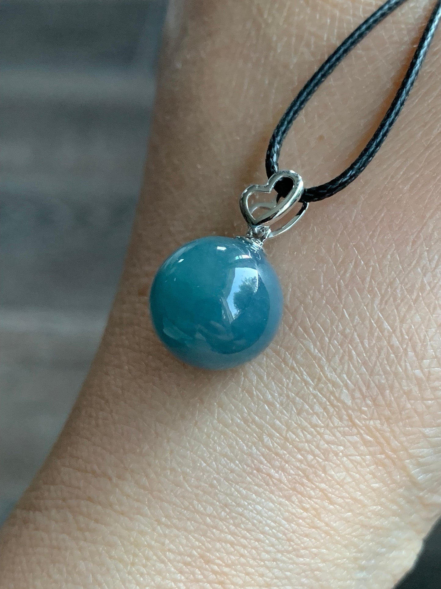 Certified Natural Guatemalan Grade A Icy Translucent Gelatinous Blue Jadeite Sphere Bead Pendant 18K White Gold Bail 天然冰危蓝翡翠单珠镶嵌吊坠