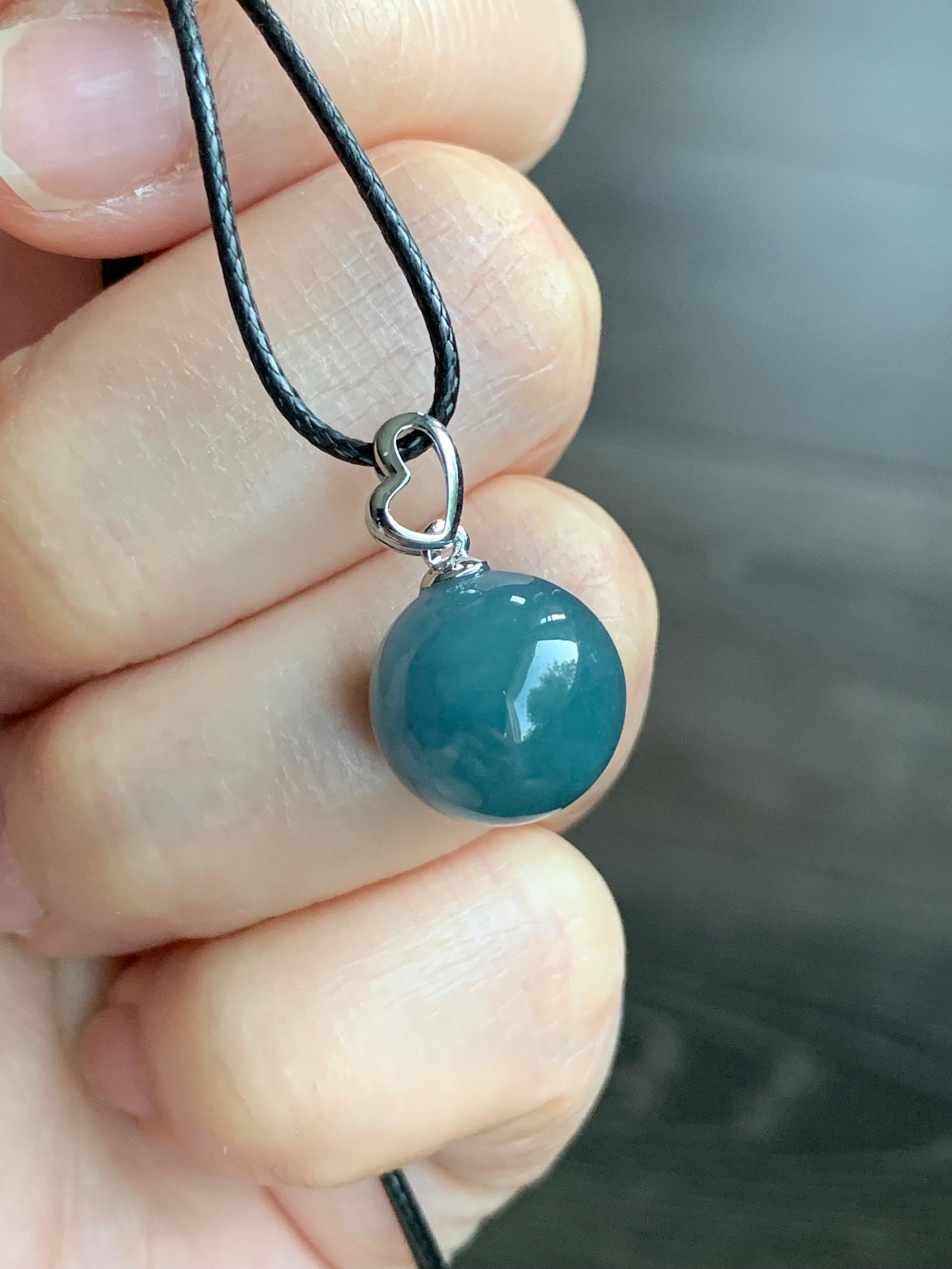 Certified Natural Guatemalan Grade A Icy Translucent Gelatinous Blue Jadeite Sphere Bead Pendant 18K White Gold Bail 天然冰危蓝翡翠单珠镶嵌吊坠