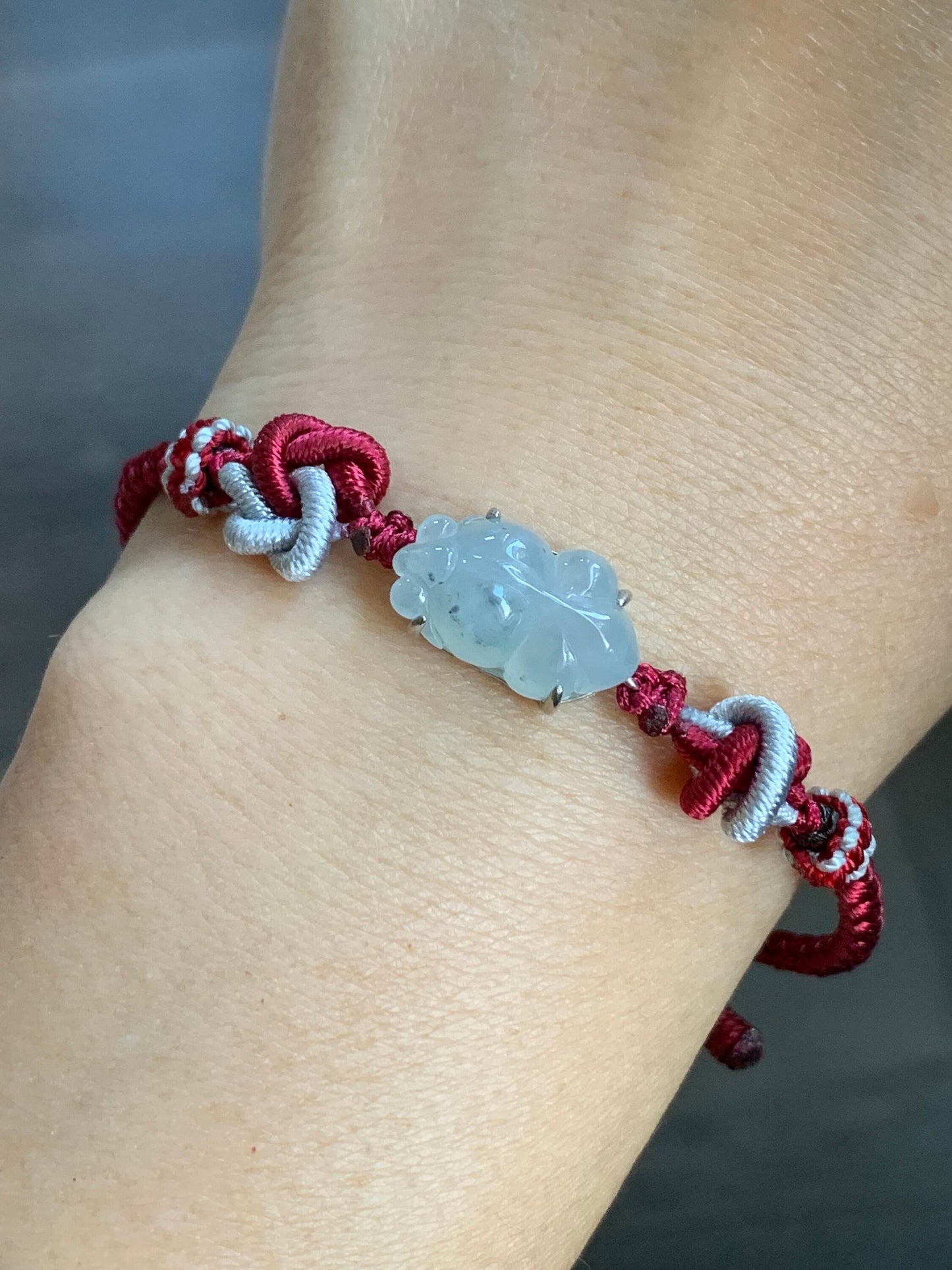 Natural Burmese Icy Translucent Gelatinous Jadeite w/ Wuji Marbling Carved Goldfish Rope Bracelet adjustable Sterling Silver 天然缅甸冰乌鸡翡翠金鱼手绳