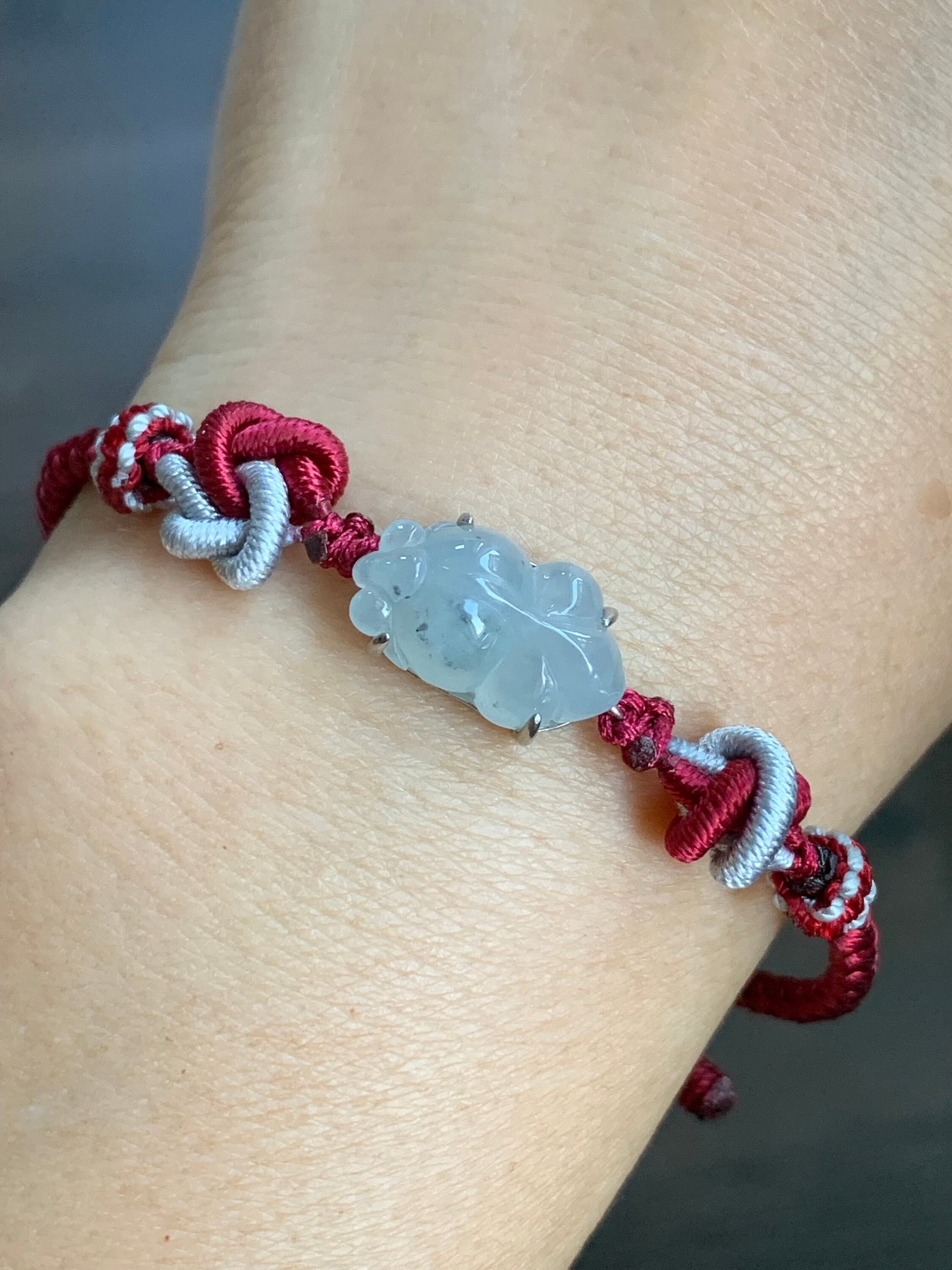 Natural Burmese Icy Translucent Gelatinous Jadeite w/ Wuji Marbling Carved Goldfish Rope Bracelet adjustable Sterling Silver 天然缅甸冰乌鸡翡翠金鱼手绳