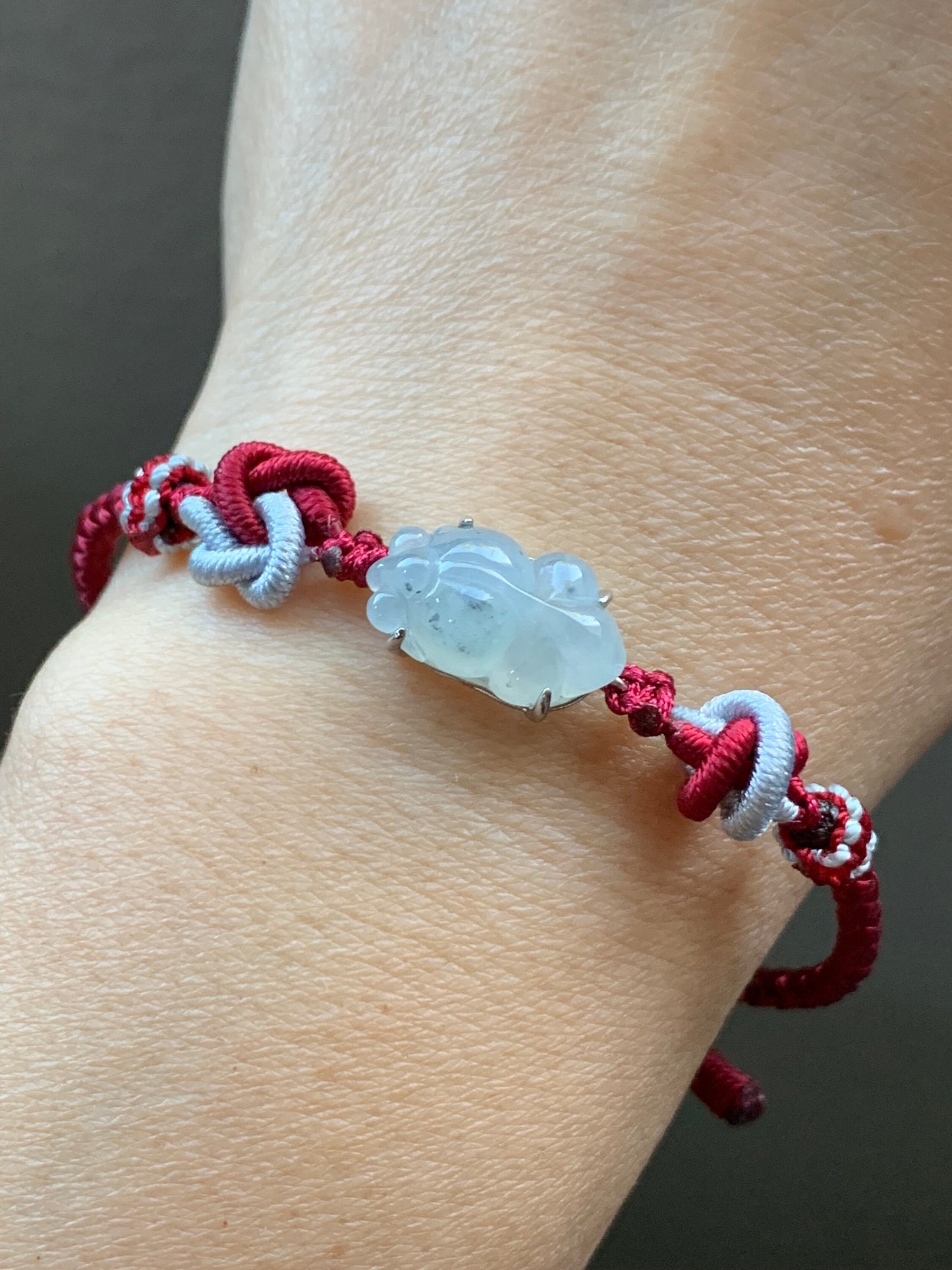 Natural Burmese Icy Translucent Gelatinous Jadeite w/ Wuji Marbling Carved Goldfish Rope Bracelet adjustable Sterling Silver 天然缅甸冰乌鸡翡翠金鱼手绳