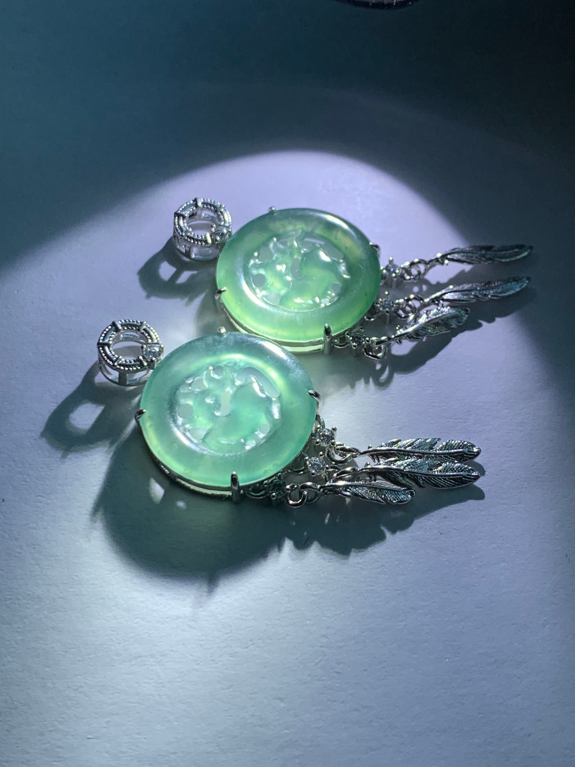 Natural Guatemalan Icy Translucent Teal Blue Jadeite Disc Pendant Carved w/ Deer Dream Catcher Design Sterling Silver 天然高冰危蓝水翡翠小鹿牌捕梦网银镶吊坠