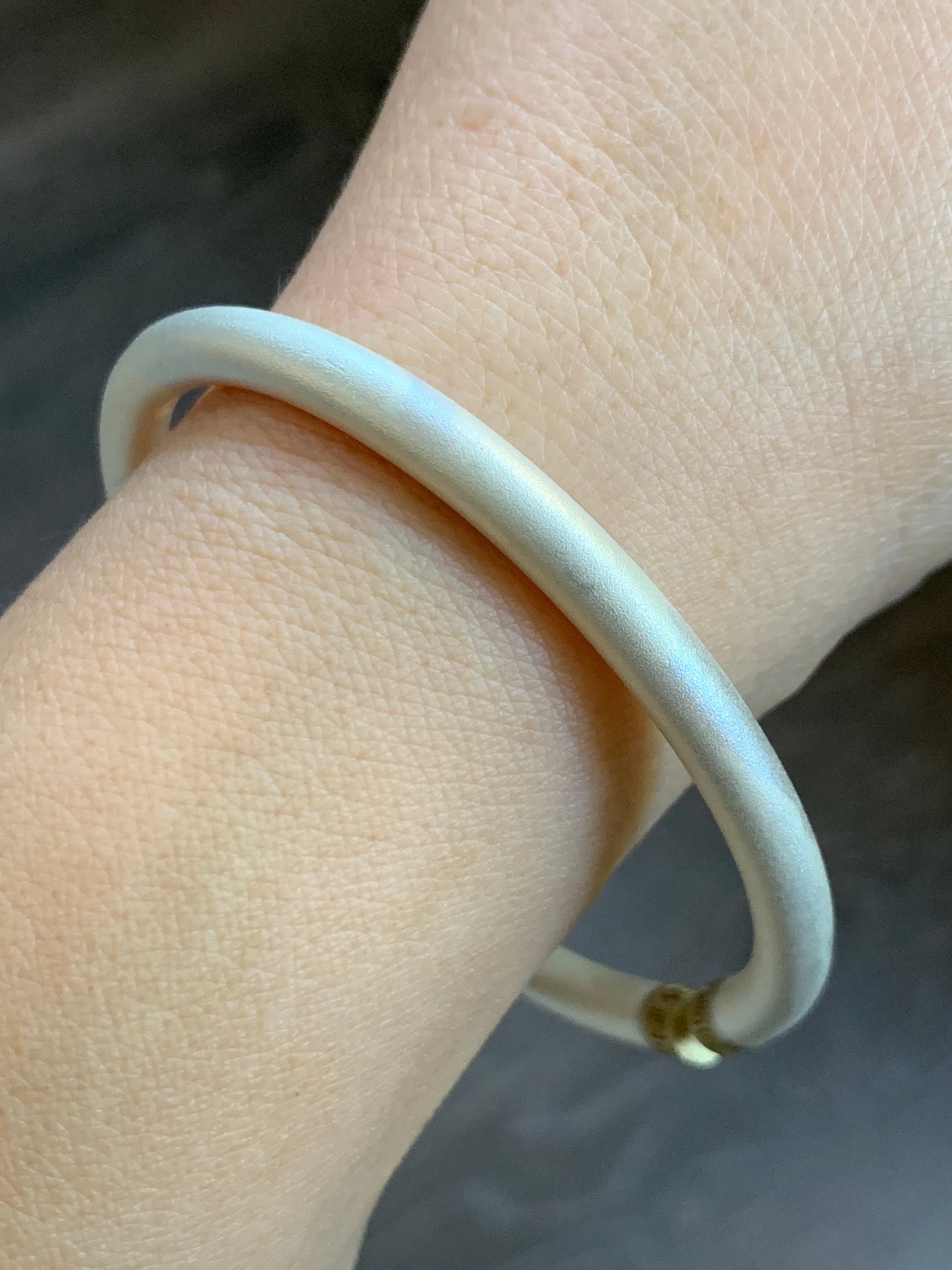 999 Sterling Silver Solid Open Bangle Bracelet Satin Finish 30 grams Adjustable 纯足银999磨砂工开口手镯