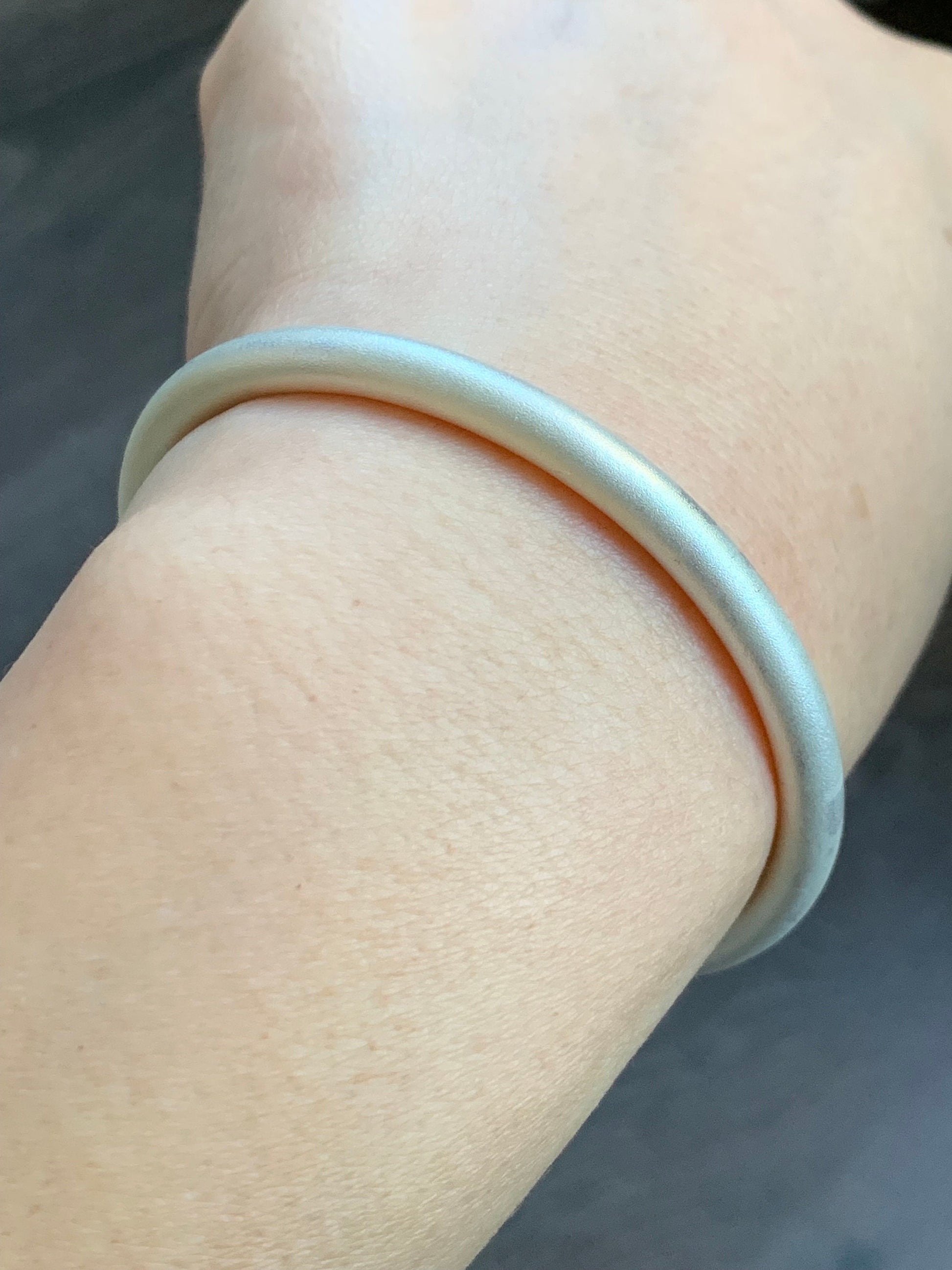 999 Sterling Silver Solid Open Bangle Bracelet Satin Finish 30 grams Adjustable 纯足银999磨砂工开口手镯