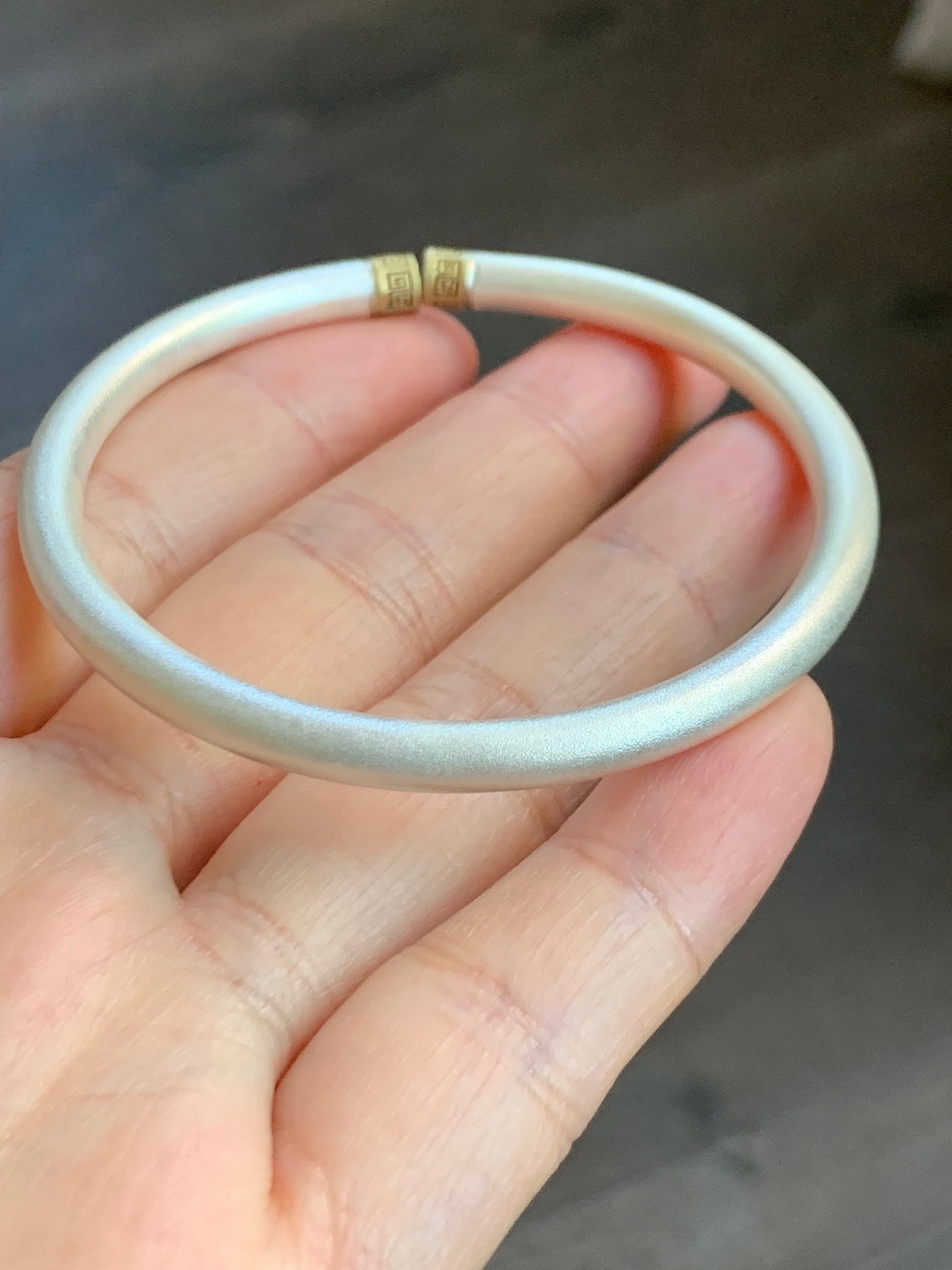 999 Sterling Silver Solid Open Bangle Bracelet Satin Finish 30 grams Adjustable 纯足银999磨砂工开口手镯