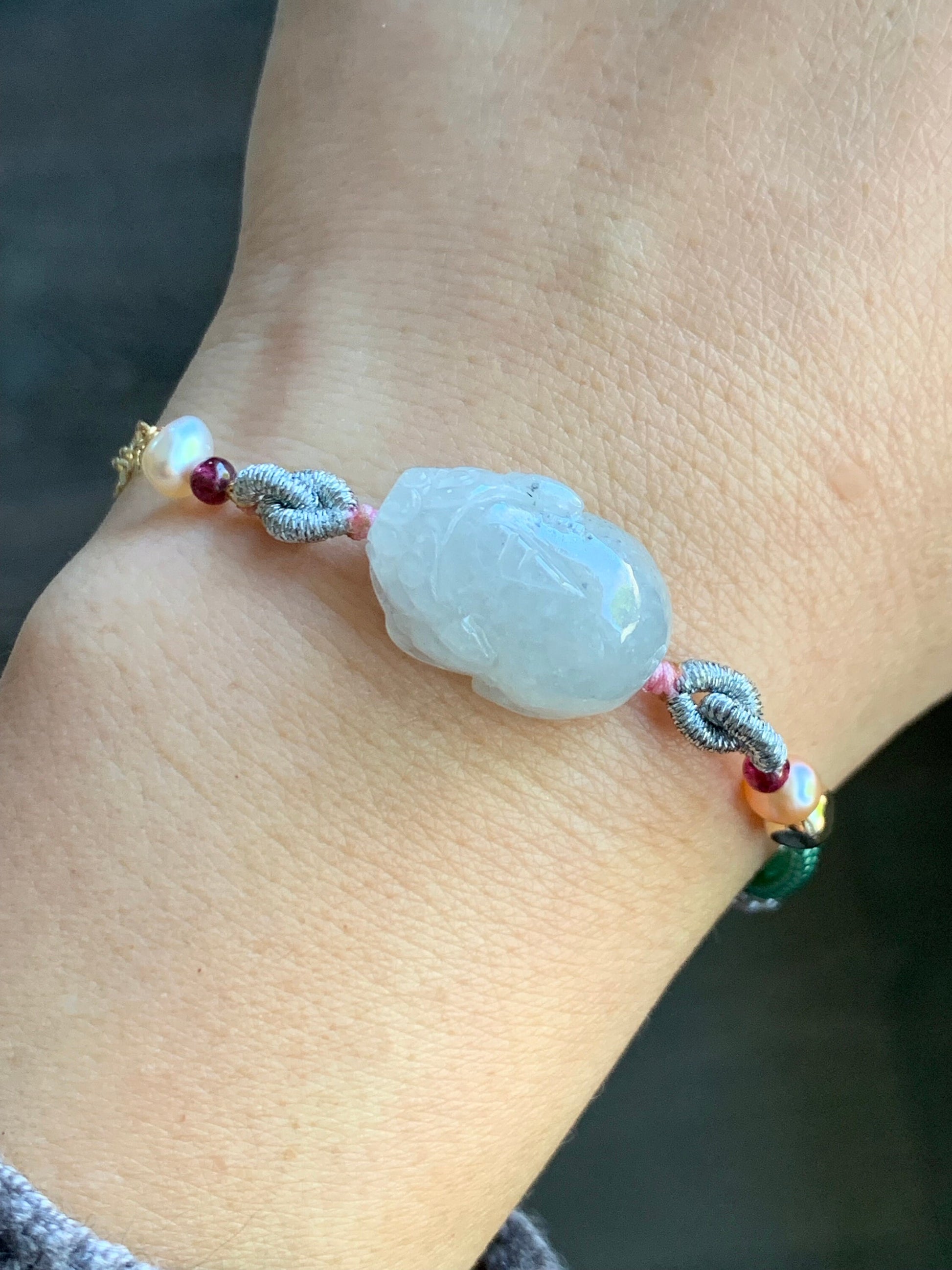 Natural Burmese Icy Translucent Gelatinous Wuji Jadeite Pixiu FW Pearls Garnet Beads Rope Bracelet Adjustable up to 7.75” 7g 天然缅甸冰胶乌鸡翡翠貔貅手绳