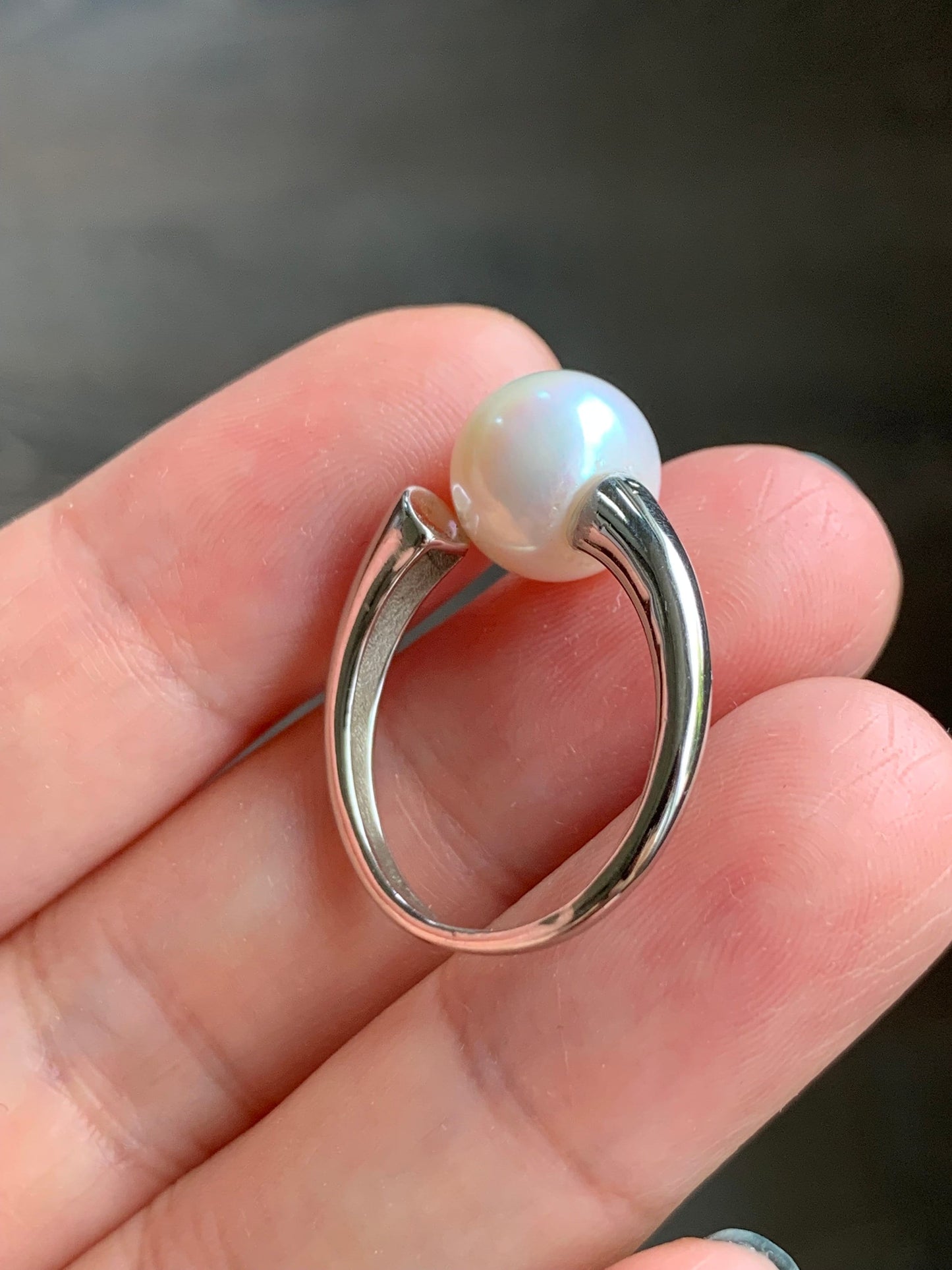 Natural Genuine Freshwater White Round Pearl 9.7mm Solitaire Bypass Ring Open Band S925 Sterling Silver Size 6 天然淡水白色圆珍珠银镶戒指 BKK100