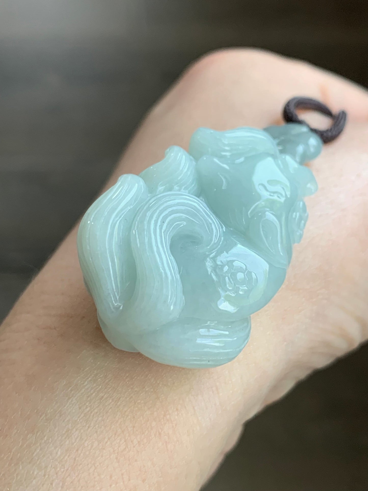 LARGE Natural Burmese Translucent Light Blue Jadeite 3D Carved Sleeping Nine-Tailed Fox Pendant Rope Necklace 25” 28g 天然缅甸糯冰浅蓝翡翠九尾睡狐吊坠