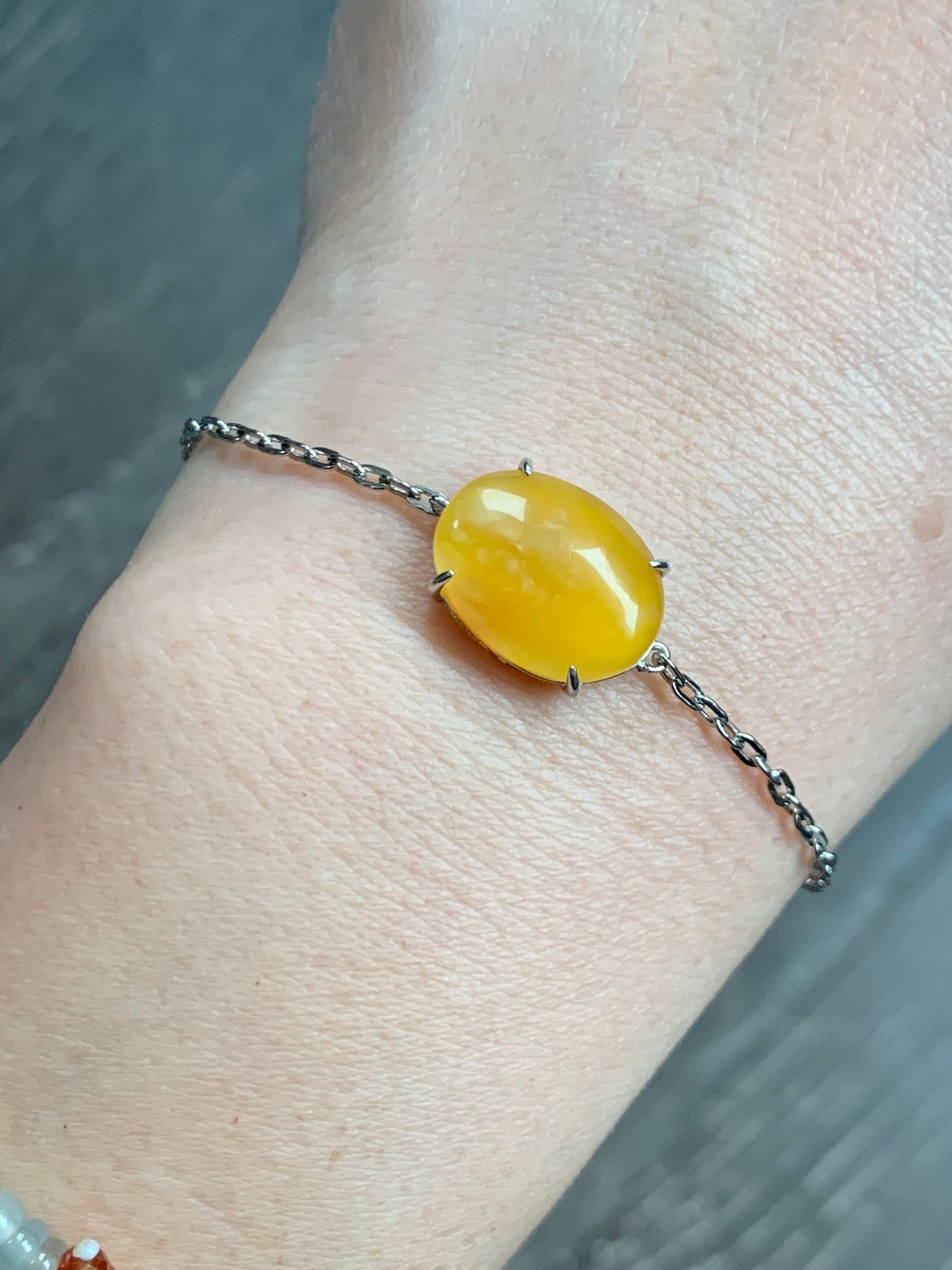 Natural Fossilized Tree Bark Resin Honeybee Wax Oval Canochon Sterling Silver Cable Chain Bracelet Adjustable 6.5”-8” 天然蜜蜡椭圆银镶手链