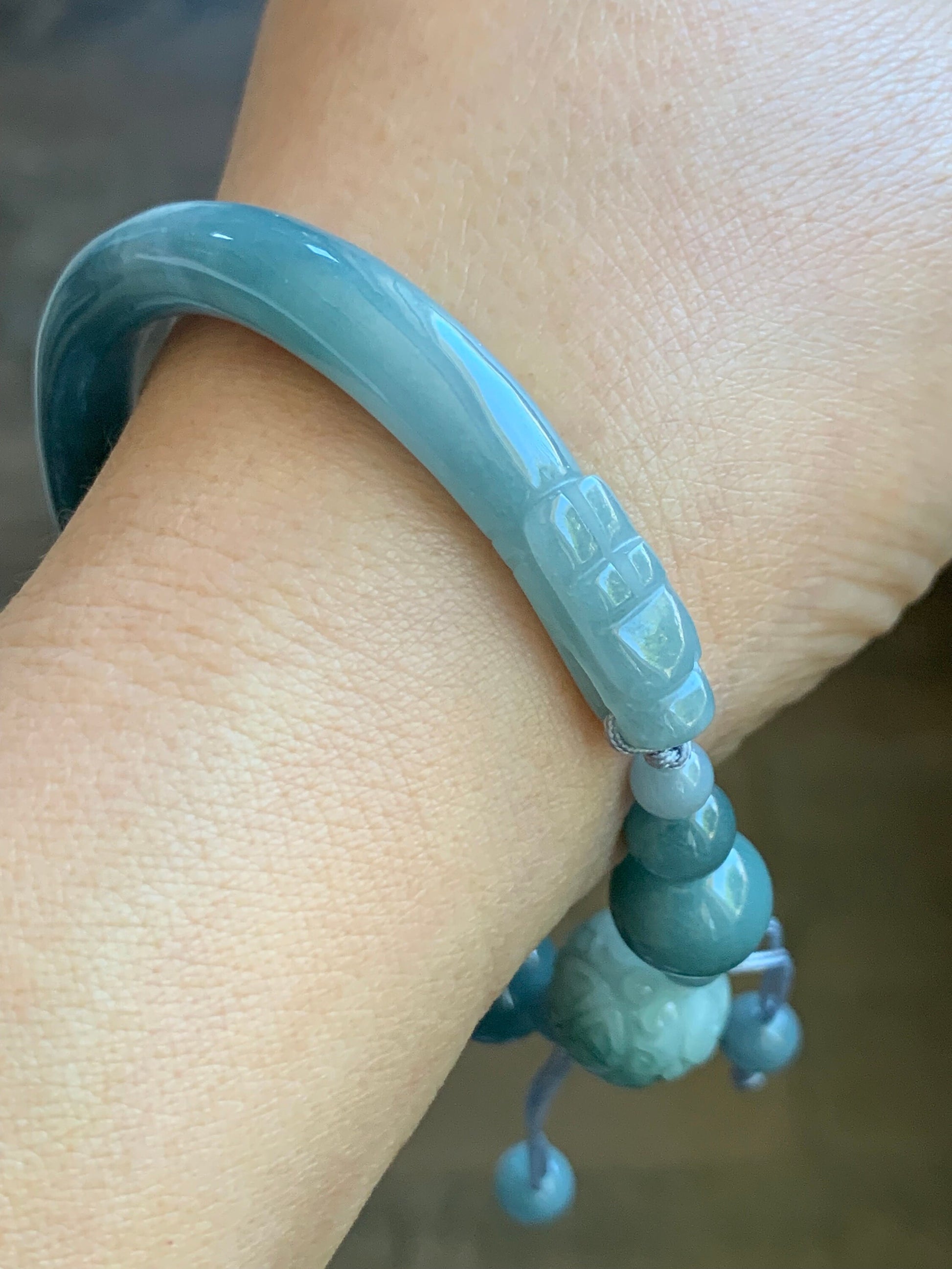 Natural Guatemalan Icy Translucent Dusty Blue Jadeite w/ Dark Teal Blue Marbling Open Bangle Beaded Bracelet 56.6mm 27g 天然冰胶危篮翡翠半镯手串