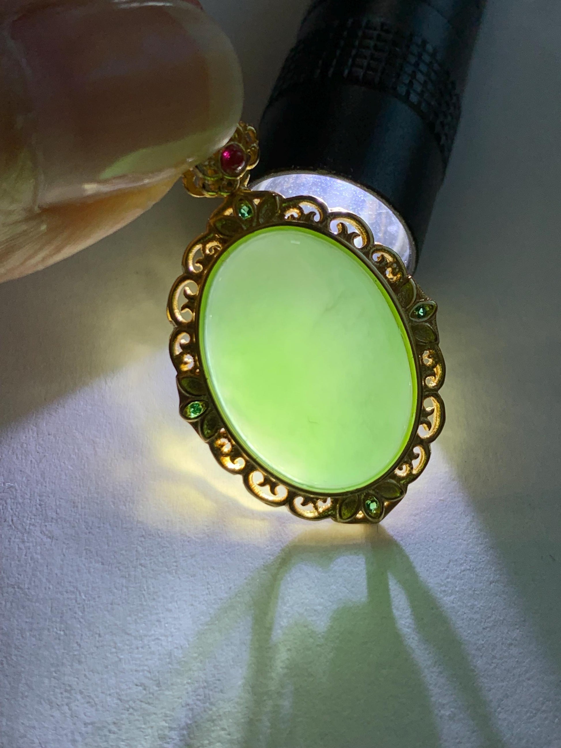 Natural Olive Green Nephrite Hetian Jade Oval Cabochon Pendant S925 Sterling Silver Yellow Gold Overlay 5 grams 天然和田玉碧玉吊坠银镶 A