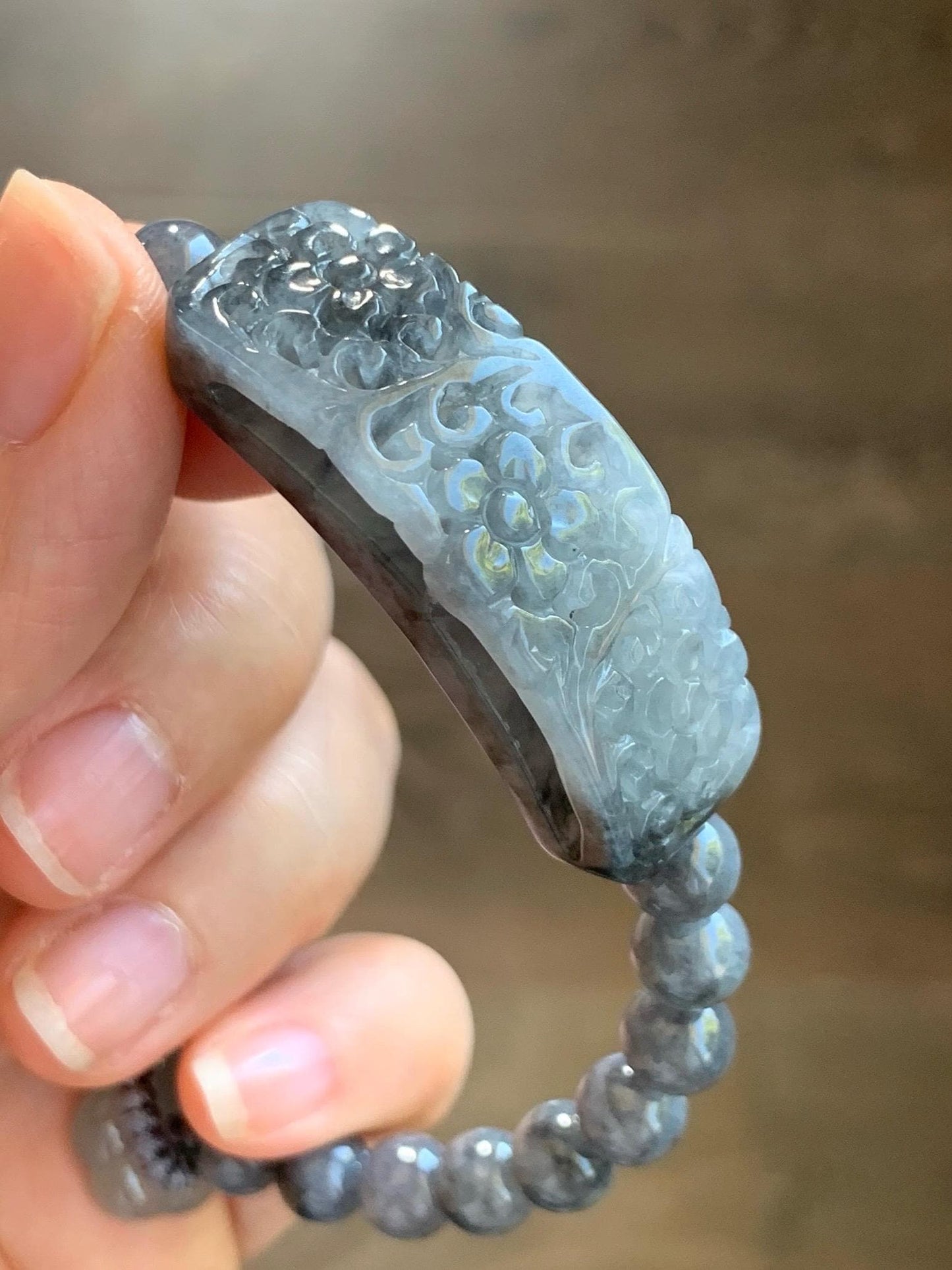 Natural Burmese Icy Translucent Wuji Jadeite Engraved Cuff &Wuji Jadeite Beads Beaded Bracelet 7” 27g 天然缅甸冰乌鸡翡翠仿古镂空雕手牌手串