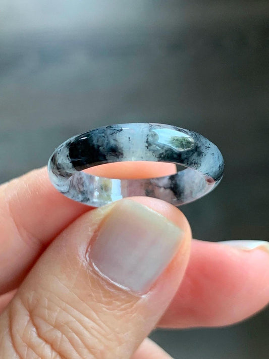 Natural Burmese Icy Highly Translucent Gelatinous Light Gray Wuji Marbled Jadeite Band Ring Size 8.5 天然缅甸冰胶淡乌鸡翡翠戒圈 XWJ60C