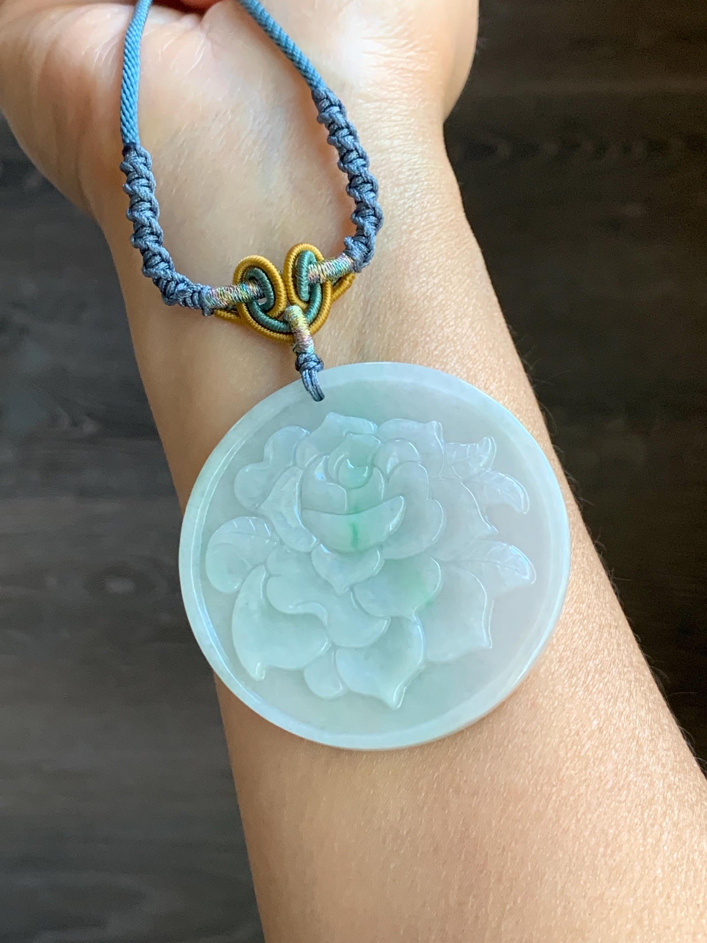 Natural Burmese Grade A Translucent Light Green & Green Marbled Jadeite Rose Flower Pendant Rope Necklace 26” 40g 天然缅甸糯冰晴飘花翡翠玫瑰花吊坠