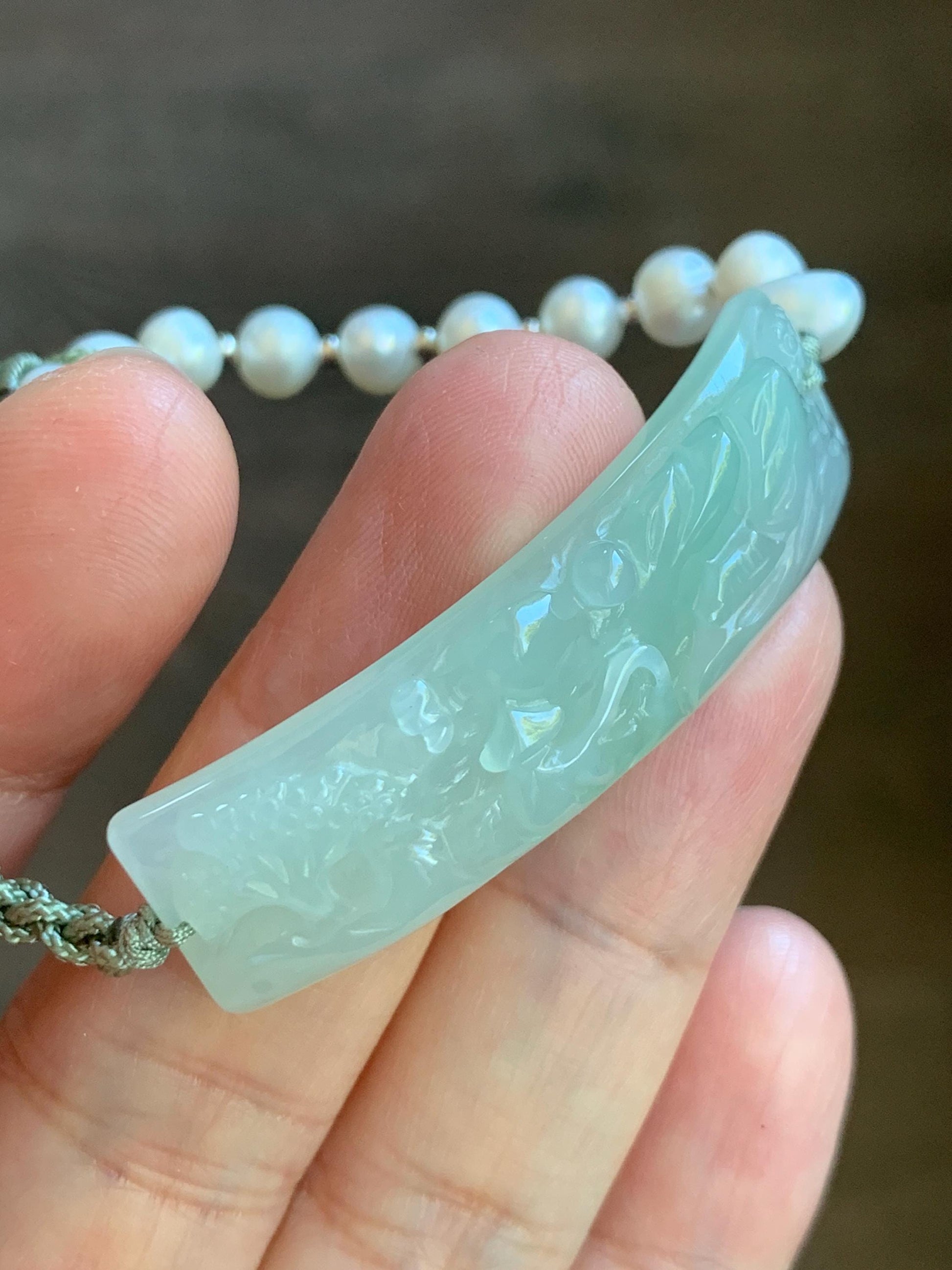 Natural Burmese Icy Translucent Light Green Jadeite Carved Shan Shui Landscape Cuff Freshwater Pearls Rope Bracelet 12g 天然缅甸糯冰晴色翡翠山水牌珍珠手绳