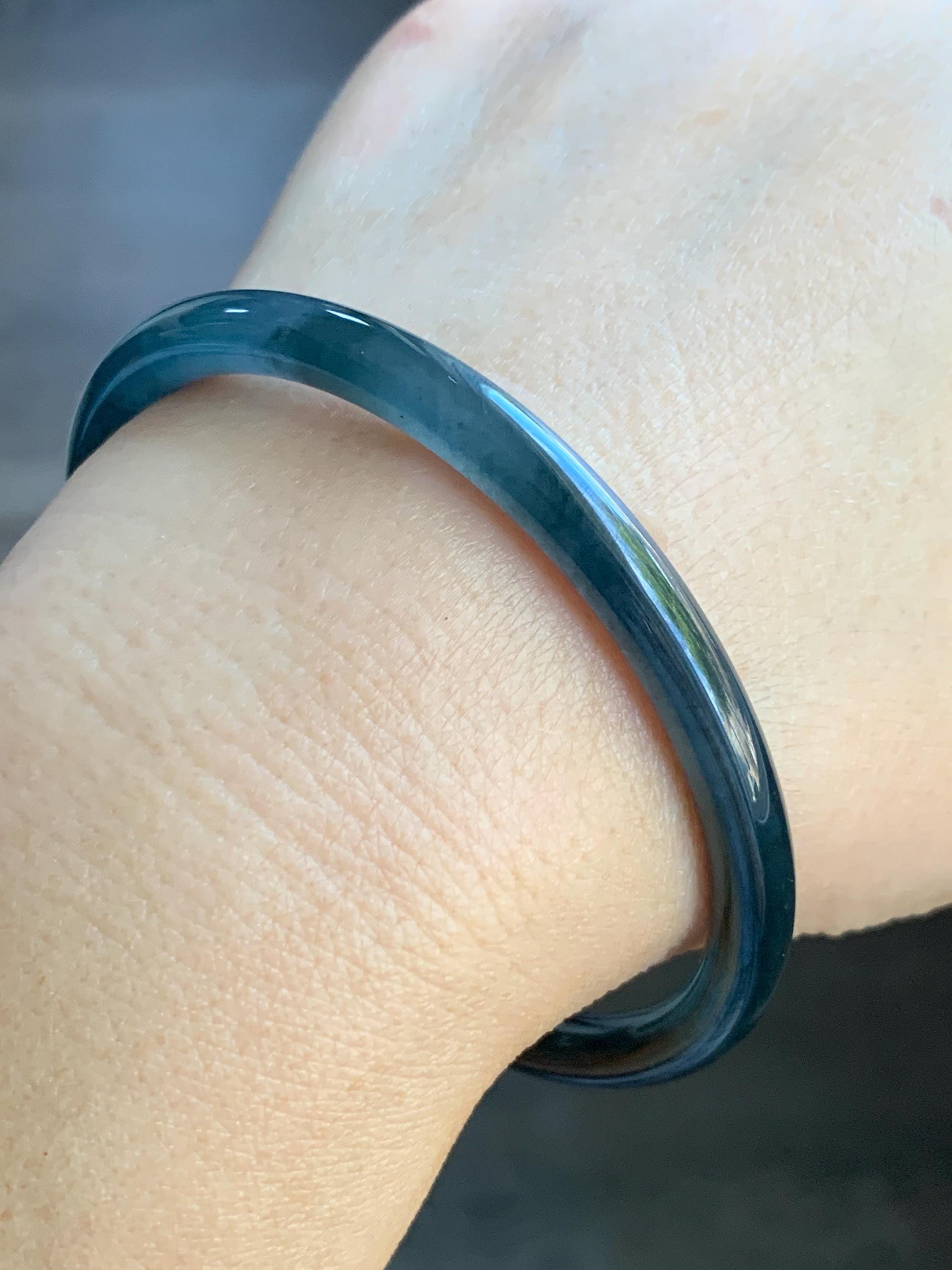 Certified Natural Guatemalan Icy Highly Translucent Dark Blue Wuji Bangle Bracelet 59mm 5.8x5.9mm 18.75g 天然冰危乌鸡蓝翡翠细条正圈手镯 6909