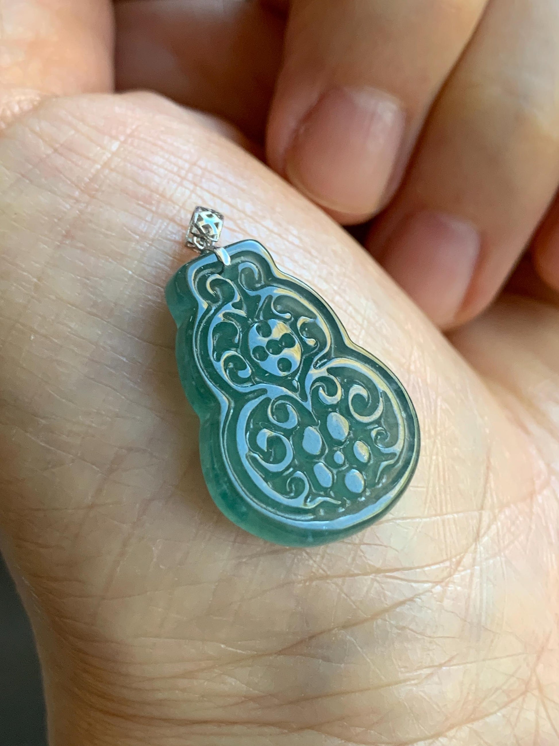 Natural Guatemalan Icy Translucent Teal Blue Jadeite Engraved Hulu Gourd Pendant 18K White Gold 3g 天然冰危蓝翡翠仿古雕葫芦镶嵌吊坠 A