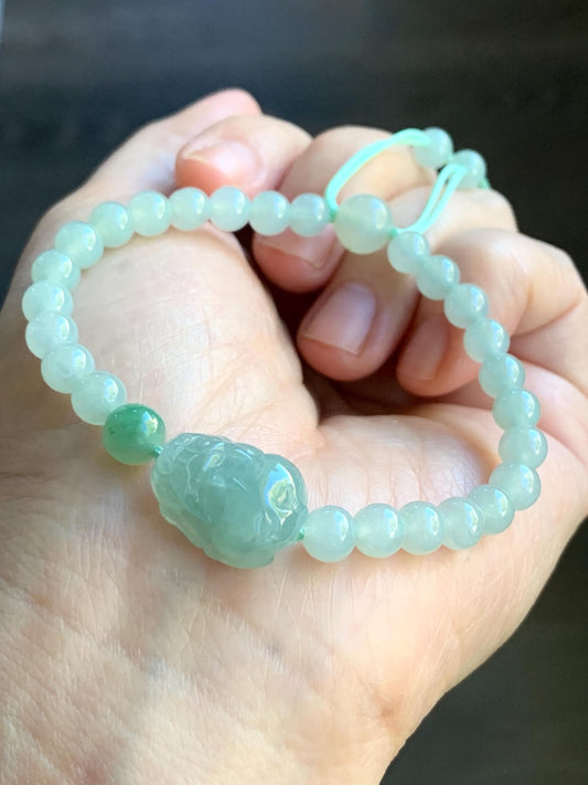 Natural Burmese Icy Translucent Gelatinous Light Green Jadeite Carved Pixiu Beaded Bracelet 6mm 7” 14g 天然缅甸冰胶淡绿翡翠珠貔貅手串