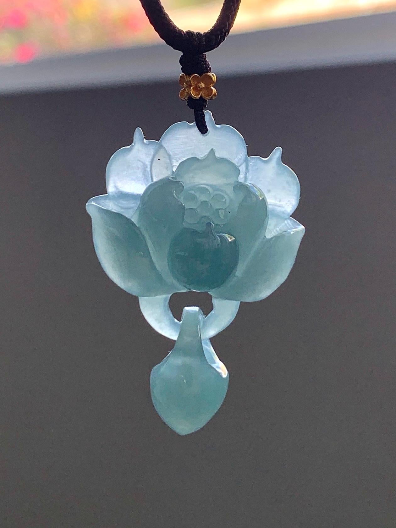 Certified Natural Guatemalan Icy Translucent Light Teal Blue Jadeite Lotus Flower Interlocked Teardrop Pendant Necklace 天然冰胶危浅蓝翡翠荷花环环相扣吊坠