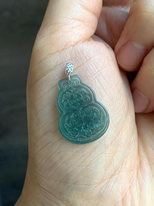 Natural Guatemalan Icy Translucent Teal Blue Jadeite Engraved Hulu Gourd Pendant 18K White Gold 3g 天然冰危蓝翡翠仿古雕葫芦镶嵌吊坠 B