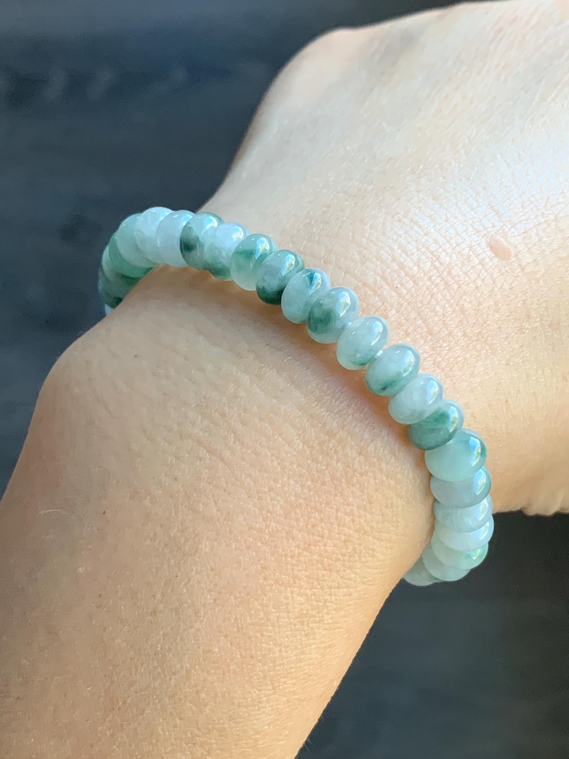 Natural Burmese Icy Translucent Light Green Teal Green Marbled Jadeite Drum Beads Beaded Bracelet Stretchy 6” 15g 天然缅甸冰胶晴色飘花翡翠鼓珠手串 SH919