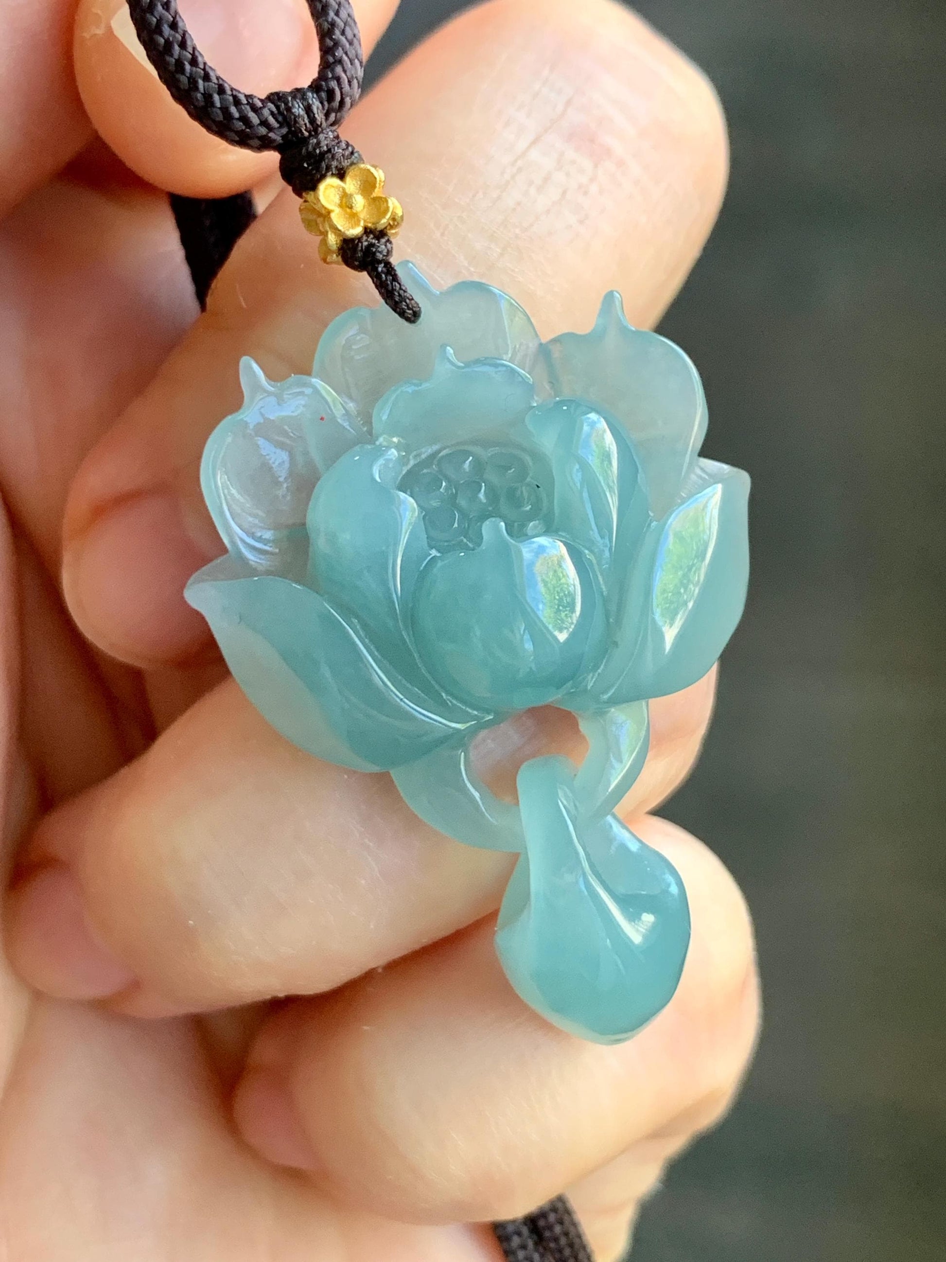 Certified Natural Guatemalan Icy Translucent Light Teal Blue Jadeite Lotus Flower Interlocked Teardrop Pendant Necklace 天然冰胶危浅蓝翡翠荷花环环相扣吊坠