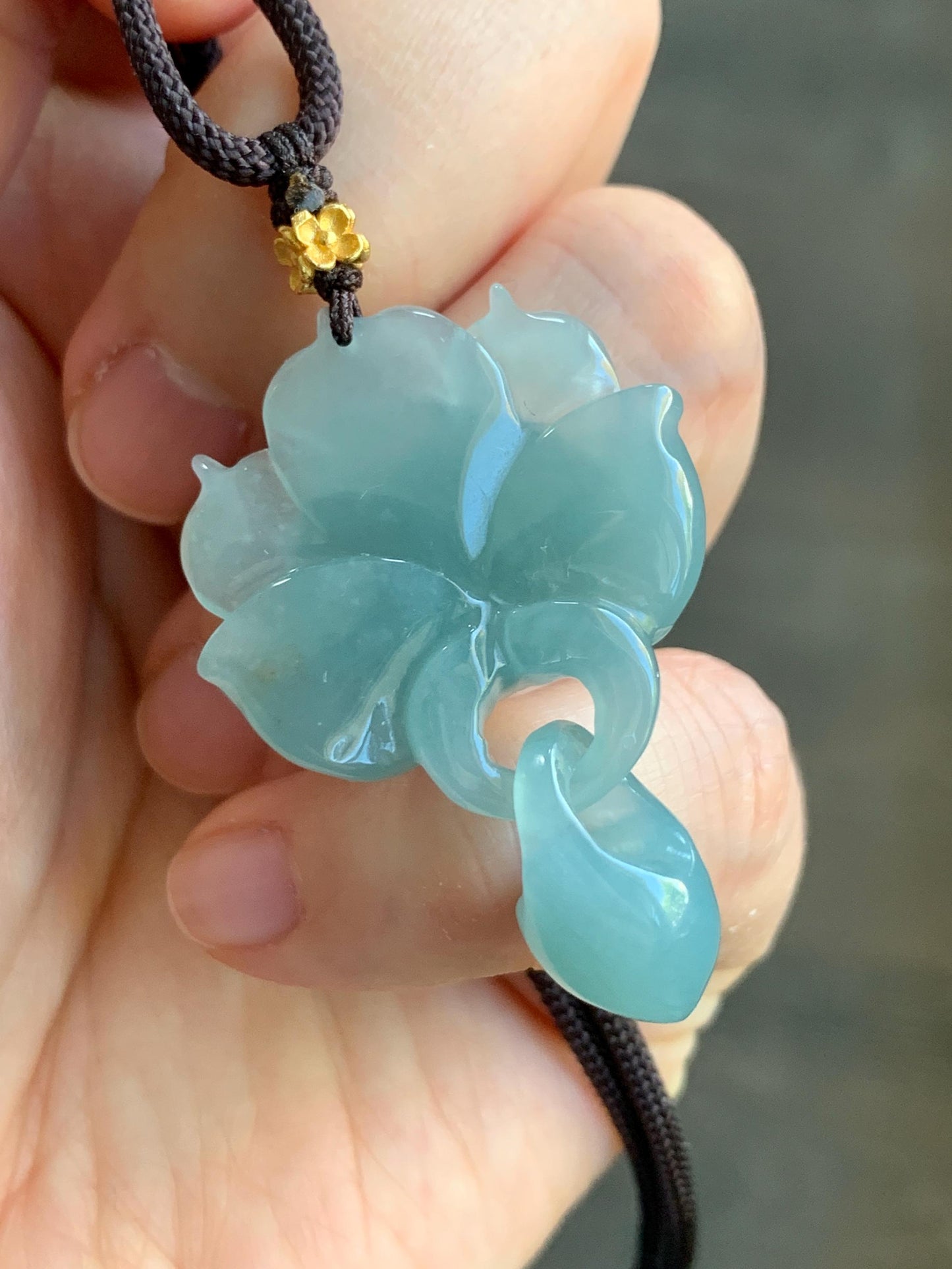 Certified Natural Guatemalan Icy Translucent Light Teal Blue Jadeite Lotus Flower Interlocked Teardrop Pendant Necklace 天然冰胶危浅蓝翡翠荷花环环相扣吊坠