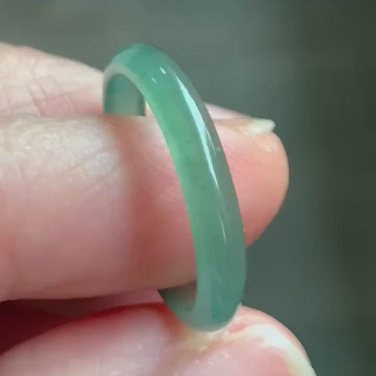 Stunning Natural Guatemalan Icy Highly Translucent Gelatinous Teal Green Jadeite Band Ring Size 8 天然冰危湖水绿翡翠戒圈 WLJ516C